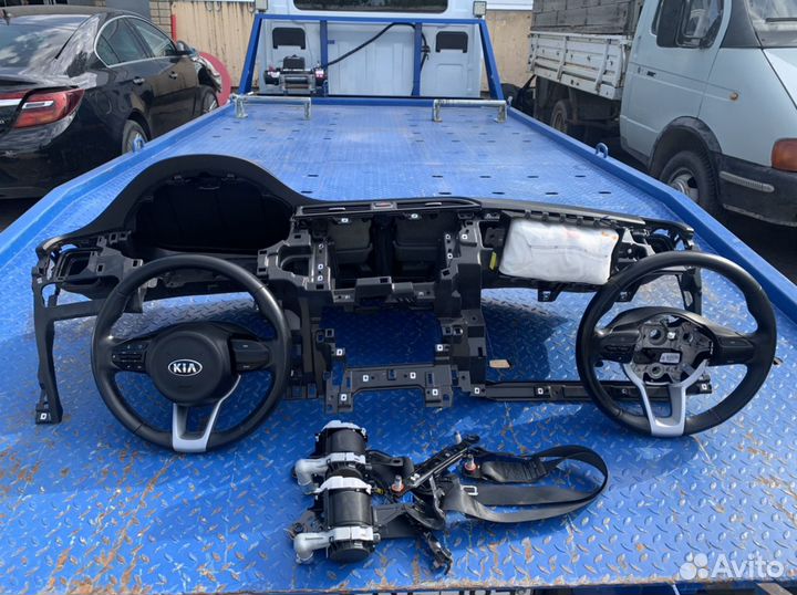 Торпедо Kia Rio 4 2017-2020