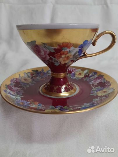 Чайная тройка на ножке