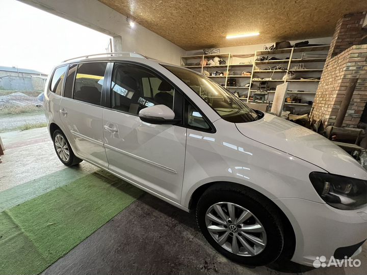 Volkswagen Touran, 2010