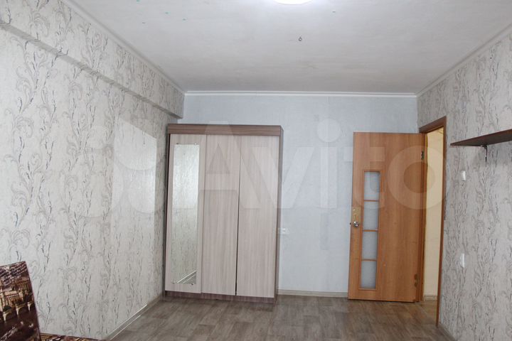 2-к. квартира, 43 м², 3/9 эт.