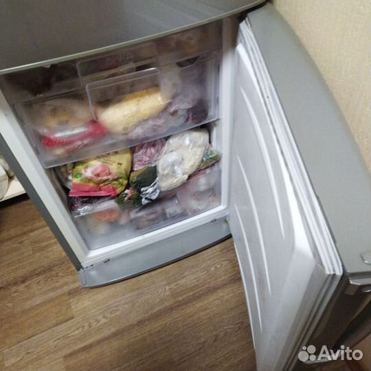 Холодильник lg