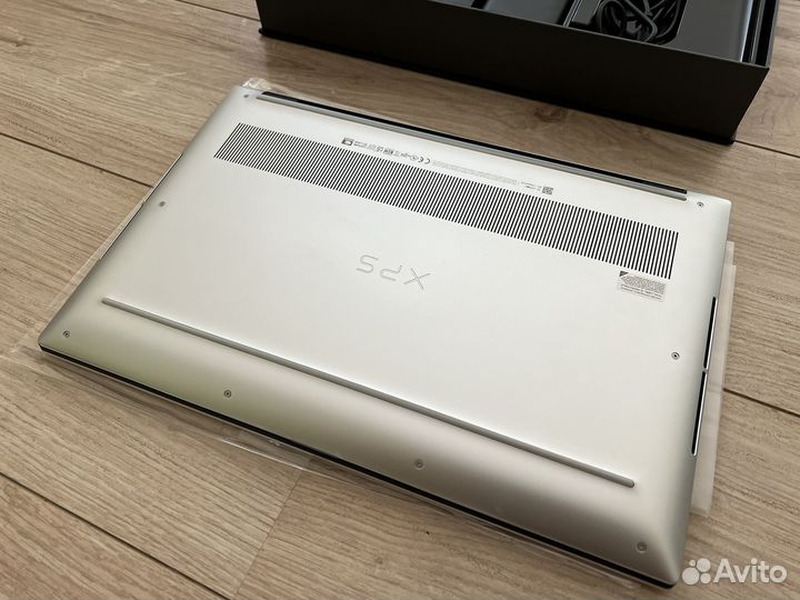 Dell XPS 15 9520 i7-12700H/16GB/512GB/3050/oled