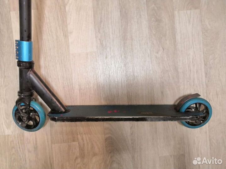 Трюковой самокат