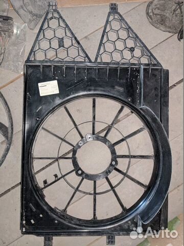 Диффузор вентилятора VW polo 6R0121207