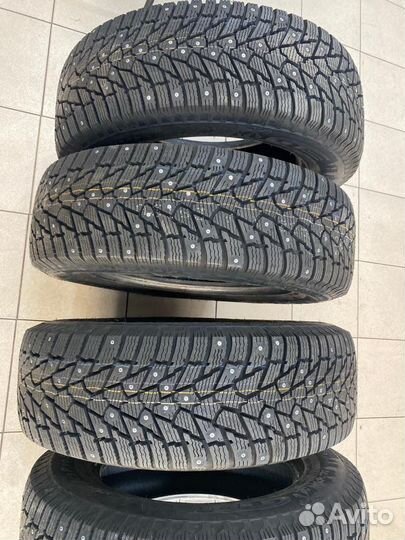 GT Radial Champiro IcePro 3 SUV 235/65 R17 108