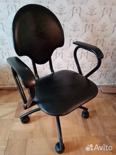 Компьютерный стул