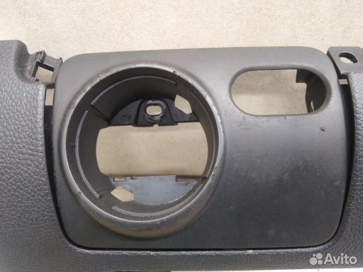 Накладка (кузов внутри) Golf V 2003-2009