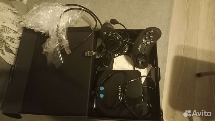 Игровая приставка Titan 3