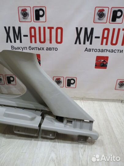 Обшивка стойки задняя правая LADA Xray