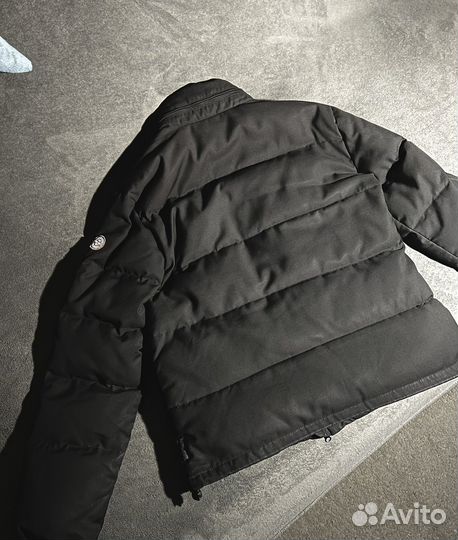 Emporio Armani Пуховик Оригинал