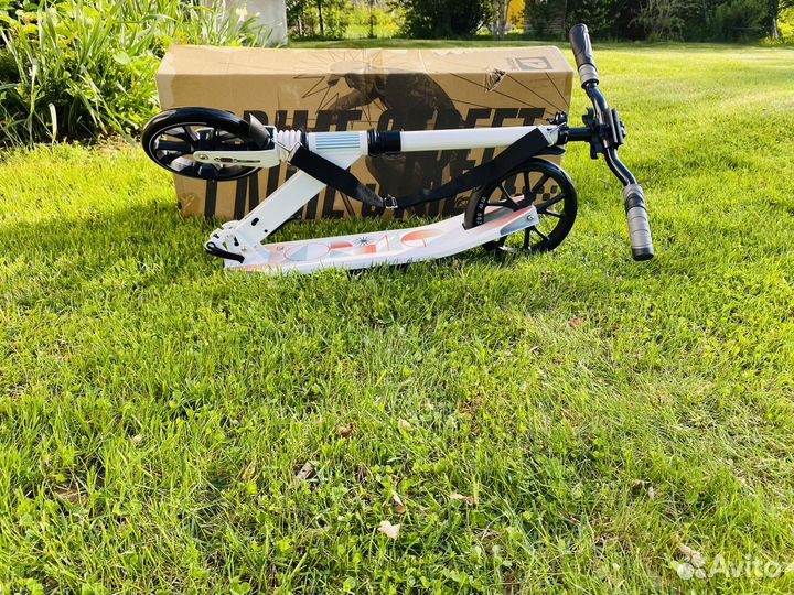 Самокат с амортизатором