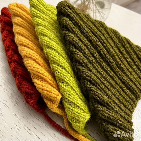 Вязаные изделия ручной работы