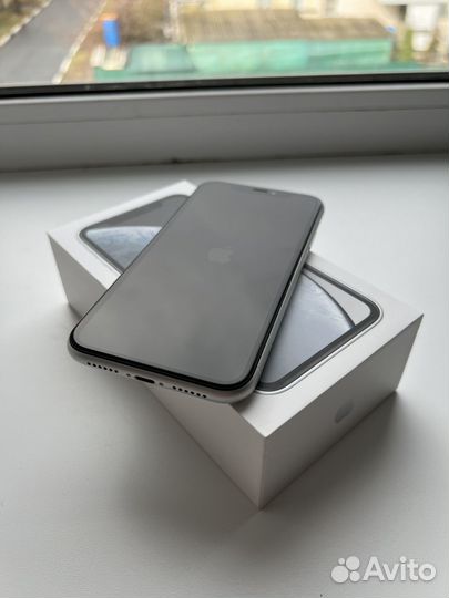 iPhone Xr, 64 ГБ