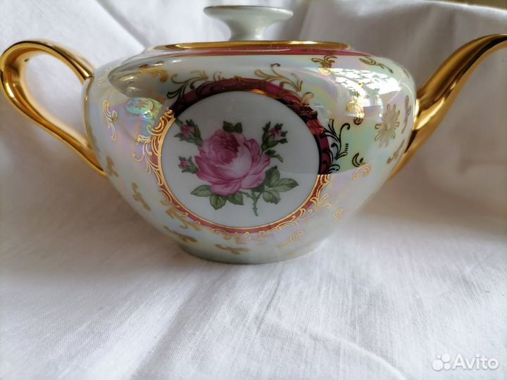 Чайный сервиз Розы перламутр с золотом гдр винтаж