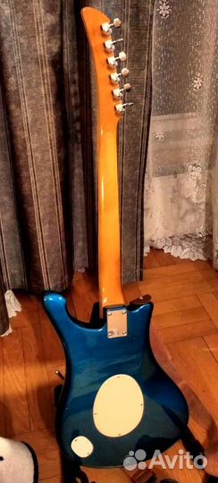 Электрогитара