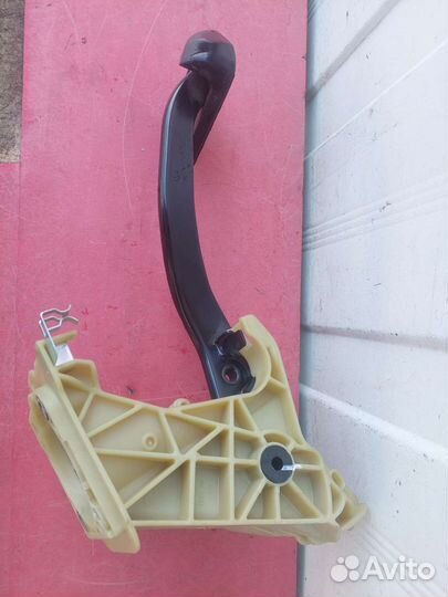 Педаль тормоза BMW 5 E60 N52 B25 aкпп