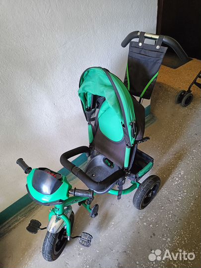 Детский трехколесный велосипед с ручкой