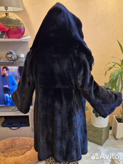 Шуба норковая 42 44 бу до колени