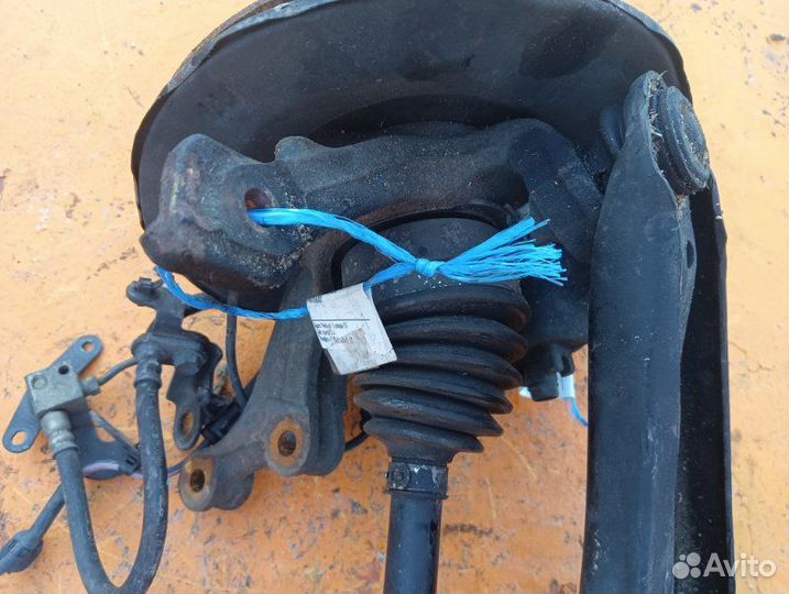 Ступица передняя правая Honda Fit GD1 L13A 2001