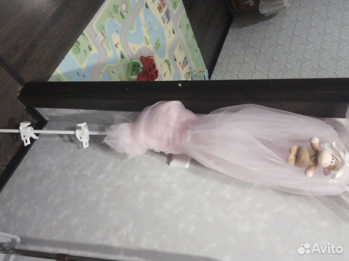 Для детской кровати тюль и крепление