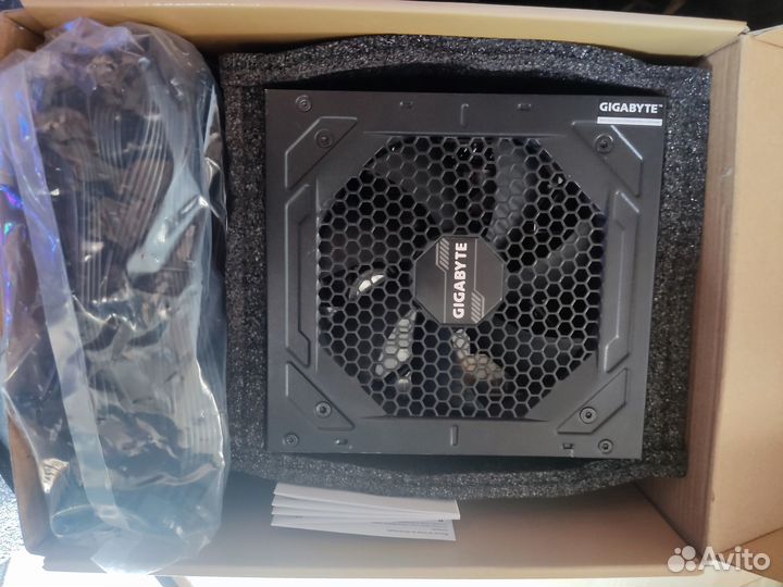 Блок питания gigabyte p750gm 80+ gold 750 watt