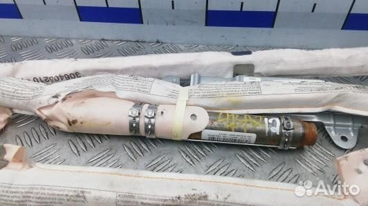 Шторка безопасности BMW 7 F01 (4BA02S402)