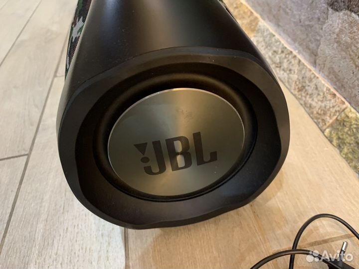 Jbl boombox 1