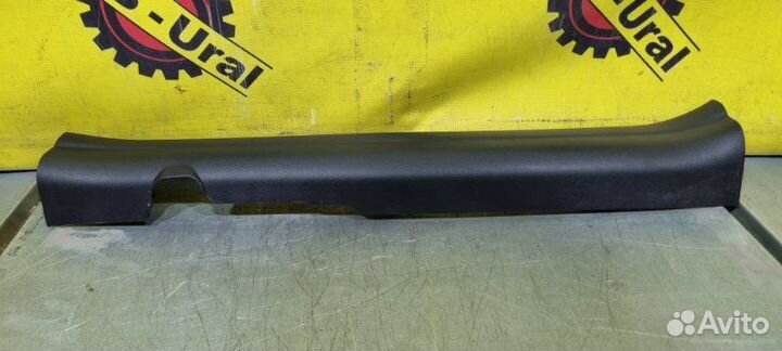 Накладка порога (внутренняя) передняя левая Kia