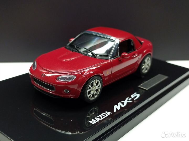 1:43 Mazda MX-5