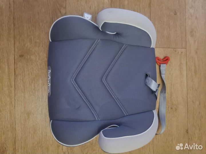 Детский бустер автомобильный
