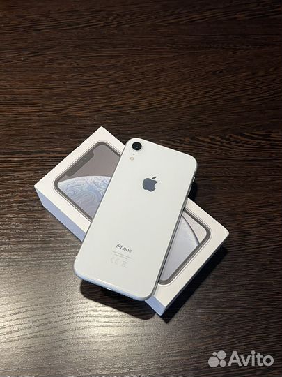 iPhone Xr, 64 ГБ