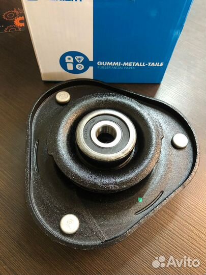 Опора переднего амортизатора Toyota Avensis