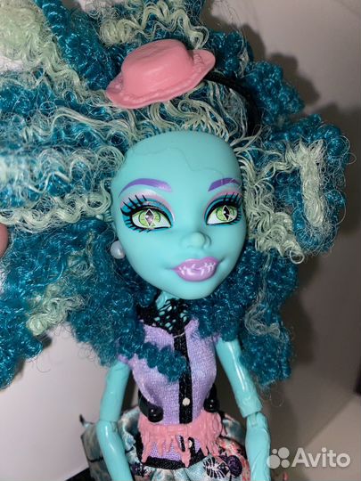 Monster high Хани Свомп страх, камера, мотор