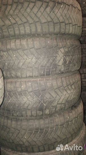 Pirelli Ice Zero FR 225/60 R18 104T
