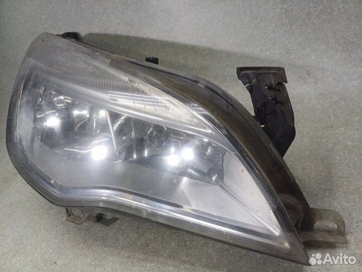 Фара передняя правая Opel Astra J хэтч 1.6 A16XER