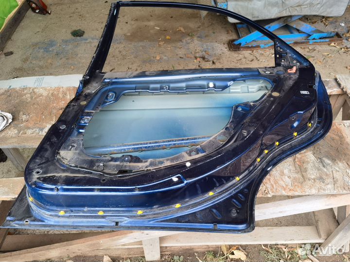 Дверь задняя правая kia cerato 1