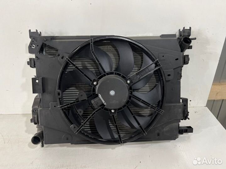 Радиатор охлаждения двигателя передний LADA Largus