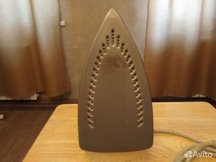 Утюг Braun Freestyle