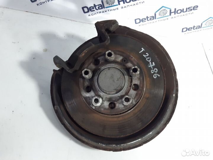 Поворотный кулак левый Volkswagen Golf 5 Variant