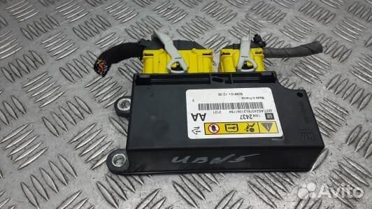 Блок управления airbag opel meriva B (UBN05OQ01)