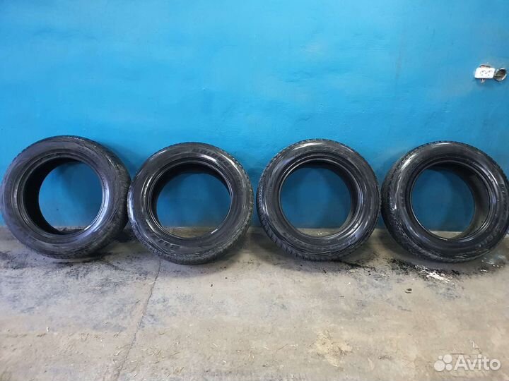 Bridgestone Blizzak DM-V1 235/65 R18