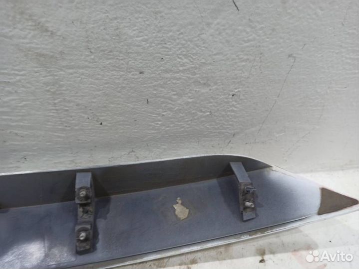 Накладка двери багажника