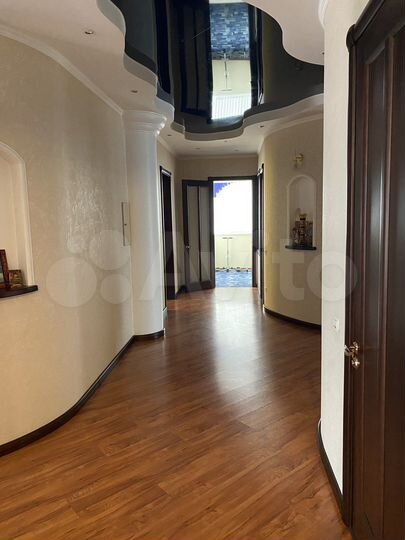 4-к. квартира, 160 м², 8/9 эт.