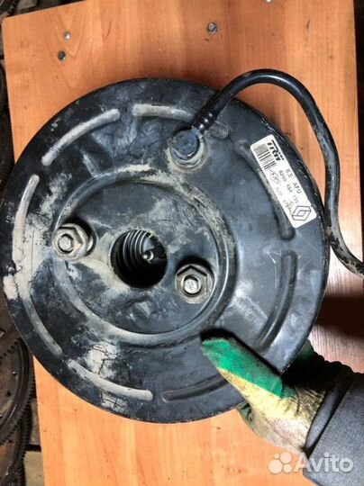 Усилитель тормозов вакуумный Renault Scenic 2003 2