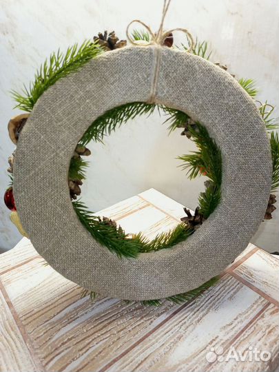 Новогодний венок ручной работы