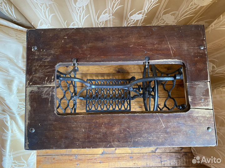 Станина от швейной машинки