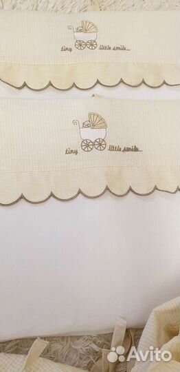 Бортики в кроватку и держатель для балдахина