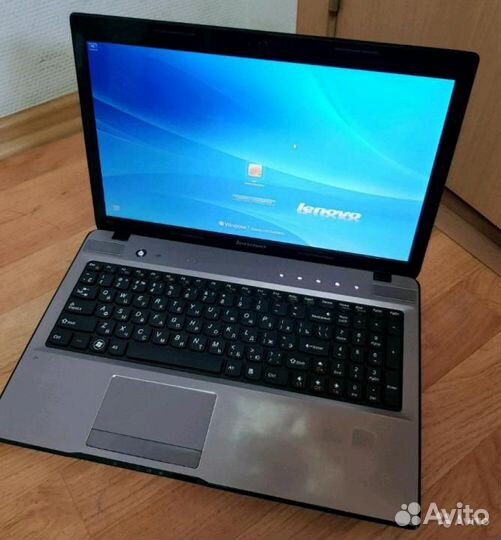 Lenovo Z570 4 ядра Intel i5 4 гига озу игровая кар