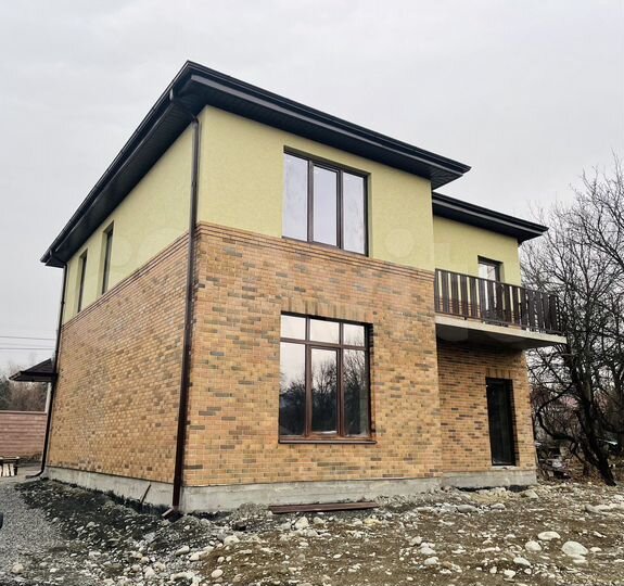 Дом 180 м² на участке 6 сот.