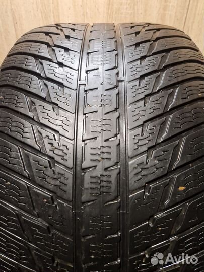 Nokian Tyres WR 315/35 R20 и 275/40 R20 110V